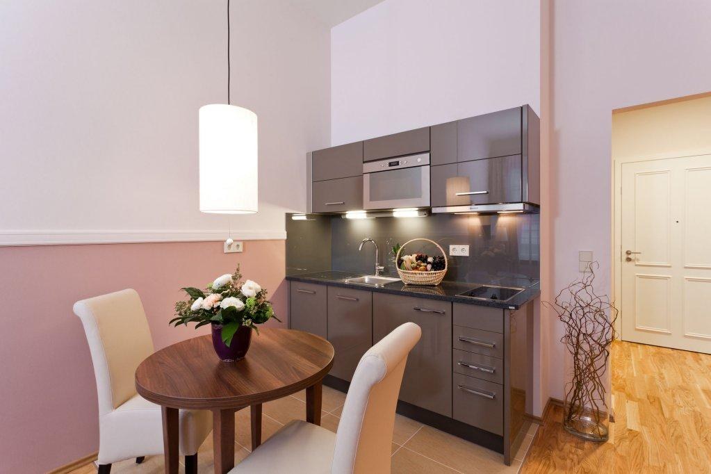 Aparthotel am Schloss photo 4