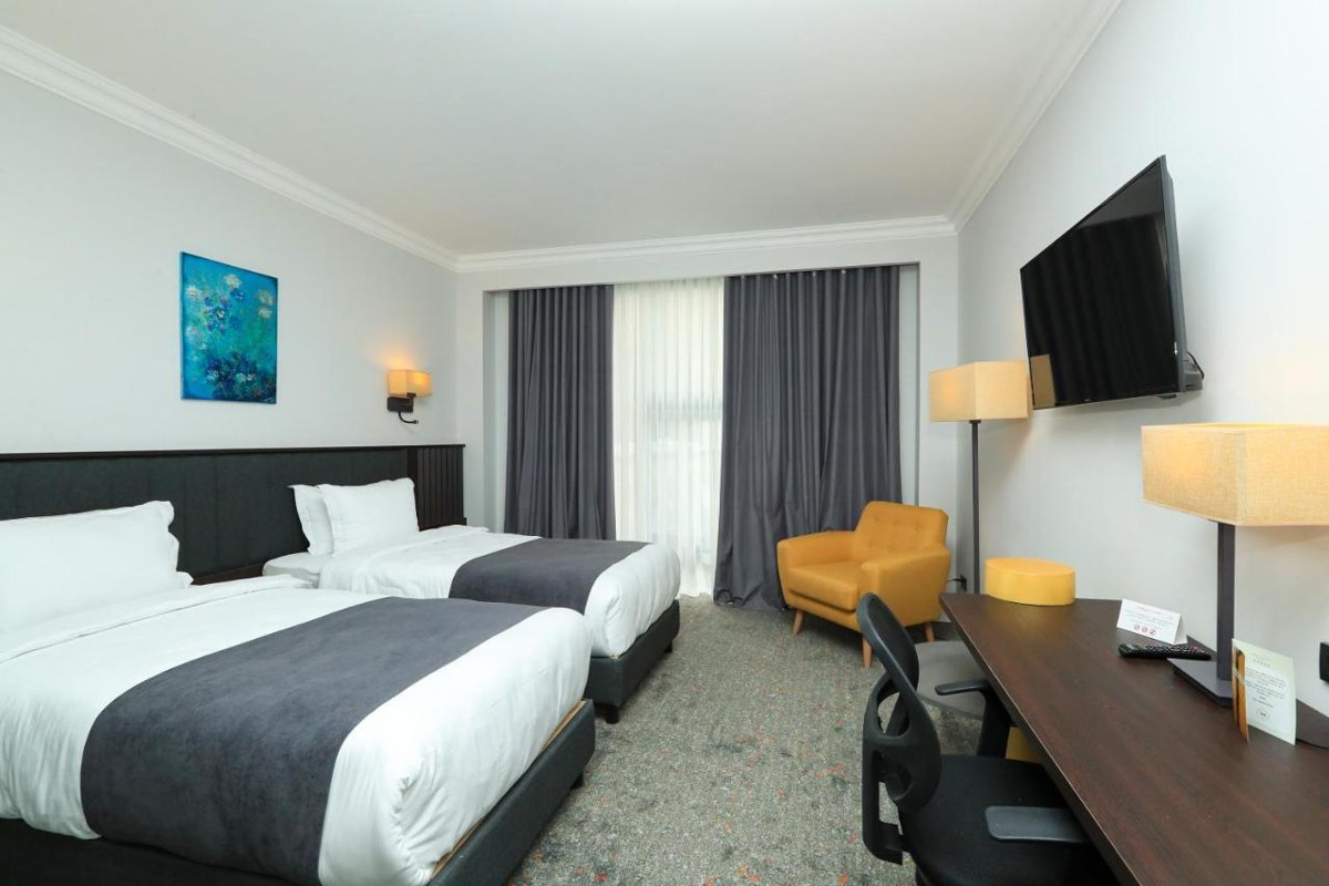 PINE ASTORIA HOTEL photo 3