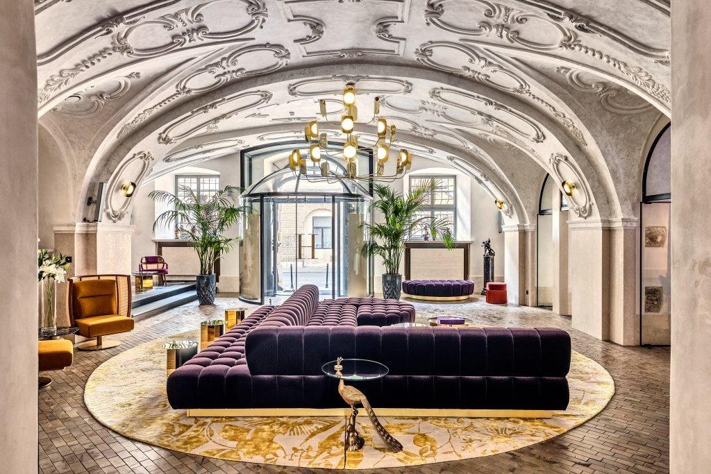 H15 Luxury Palace Hotel