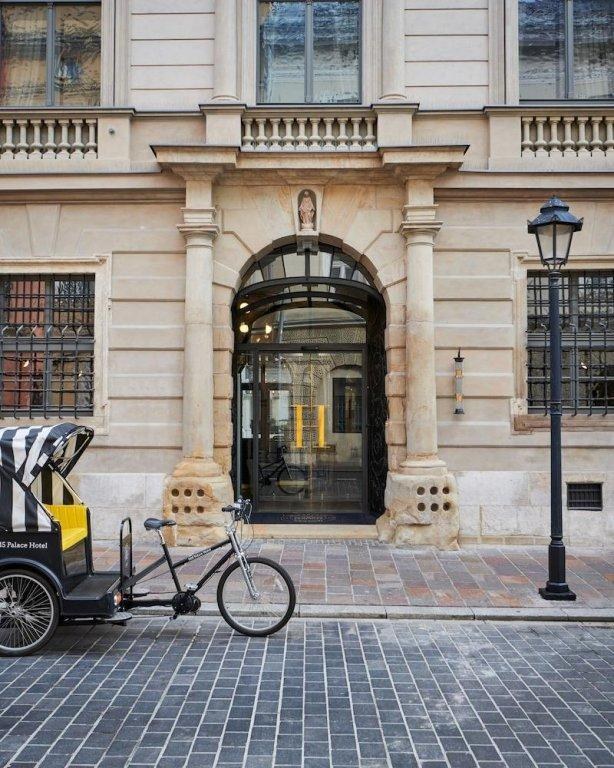H15 Luxury Palace Hotel photo 4