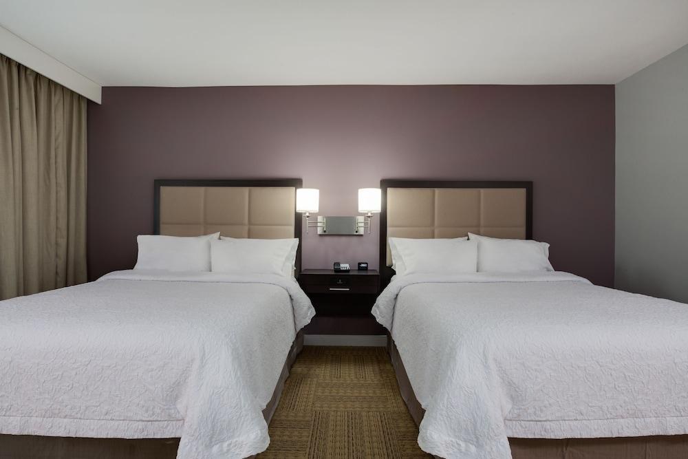 Hampton Inn & Suites Jacksonville/Orange Park photo 3