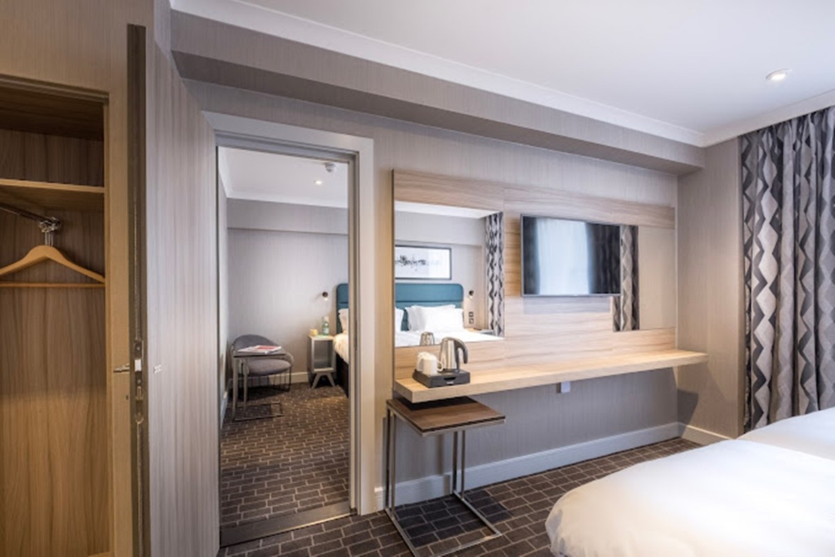 CITY SLEEPER AT ROYAL NATIONAL HOTEL photo 3