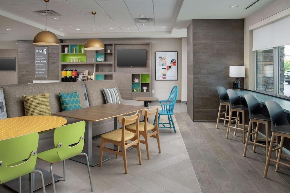 Home2 Suites by Hilton Phoenix Airport South photo 3