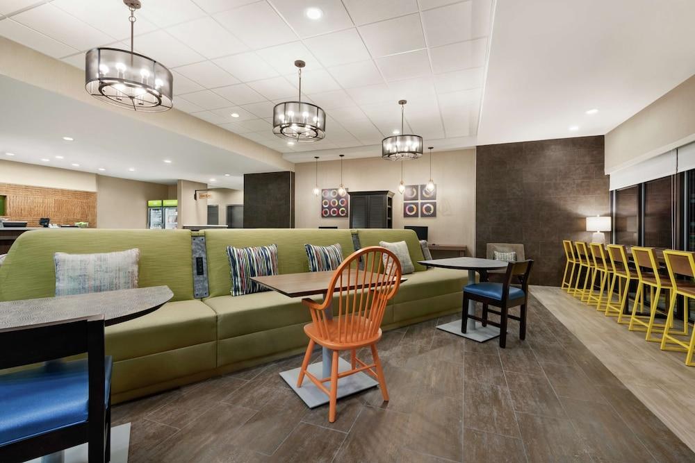 Home2 Suites by Hilton Houston Pearland photo 2
