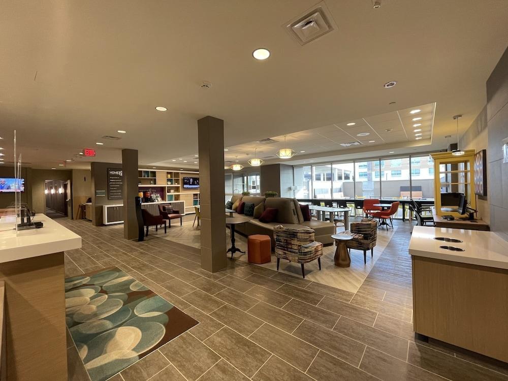 Home2 Suites by Hilton Phoenix Airport North photo 4
