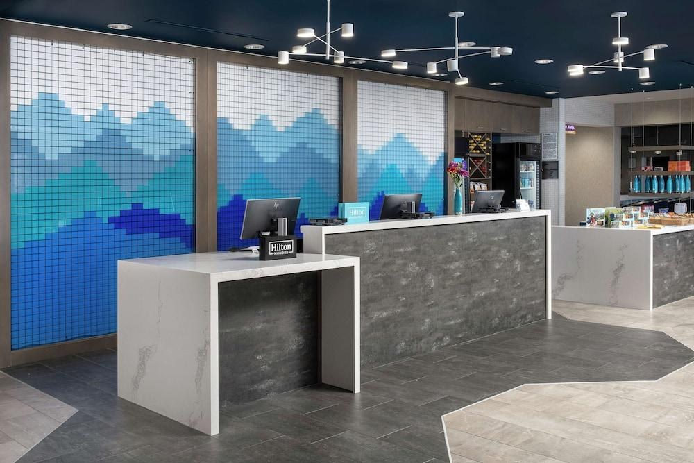 Tru By Hilton Denver Airport Tower Road photo 3