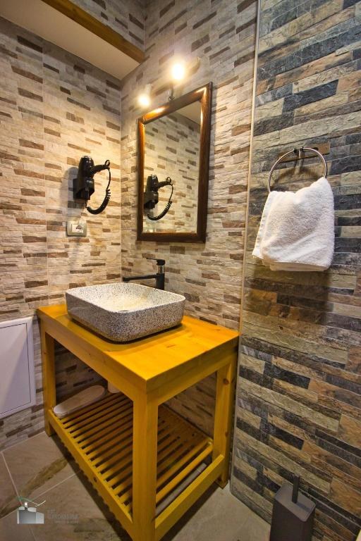 HOTEL PRAGA, GJIROKASTER photo 2