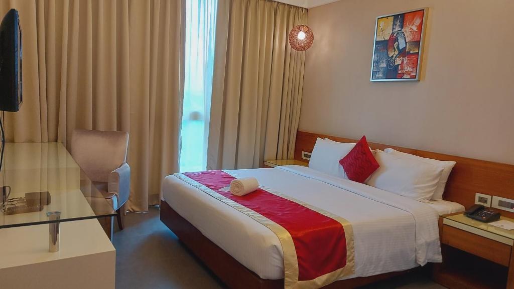 THE BYKE DELOTEL photo 3