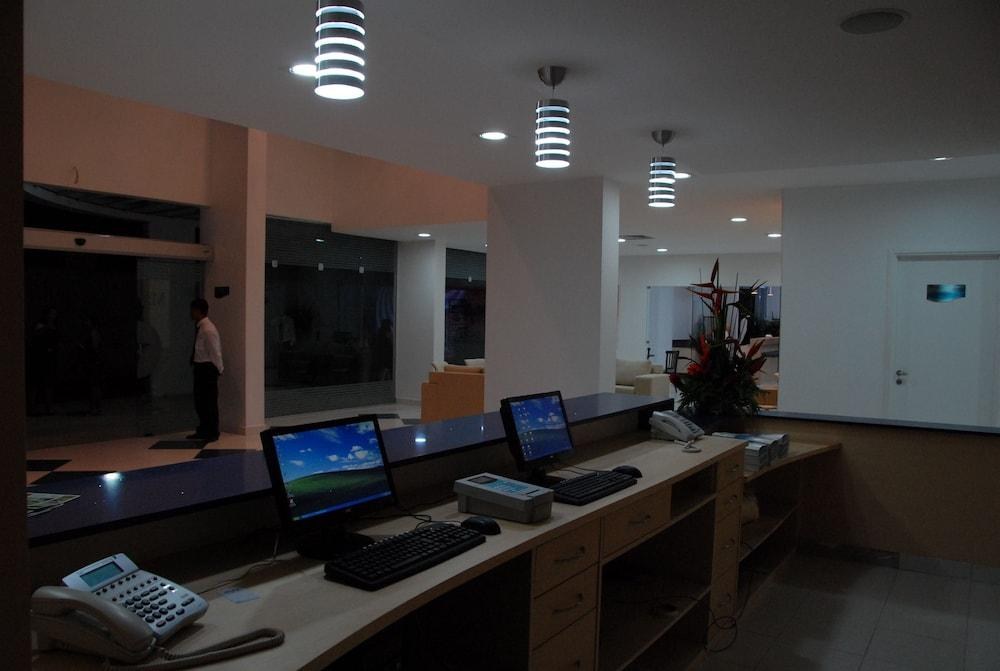 Hotel Gold Martan photo 3