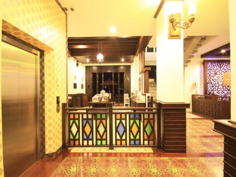 Dee Andaman Hotel Pool Bar photo 2