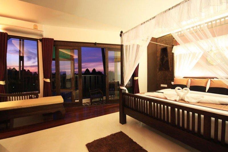 Dee Andaman Hotel Pool Bar photo 4