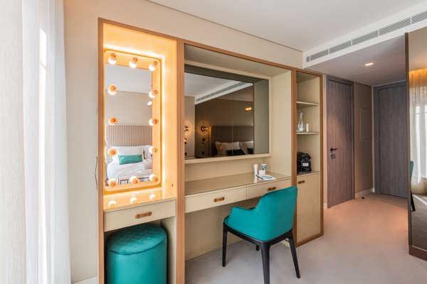 Luster Hotel photo 1