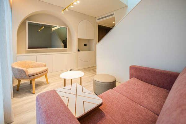 Luster Hotel photo 2
