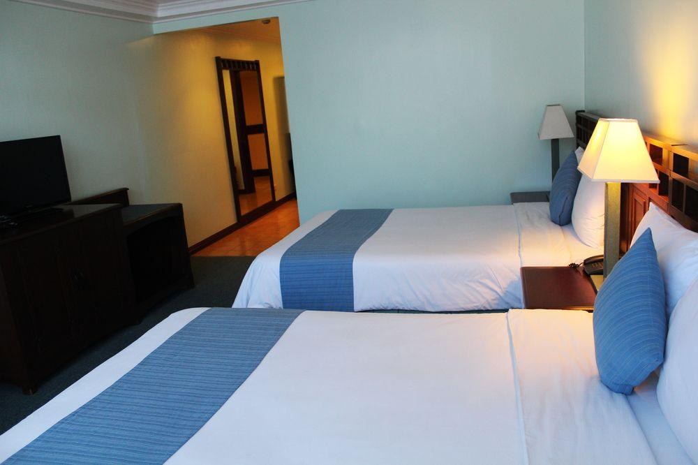The Forest Lodge at Camp John Hay photo 4