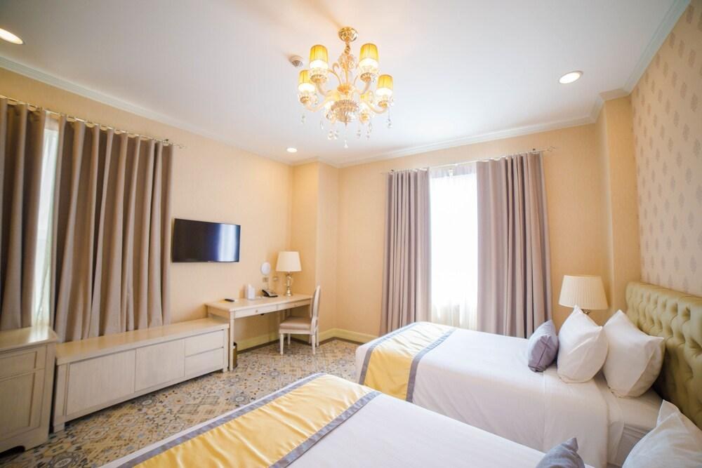 Rizal Park Hotel photo 4