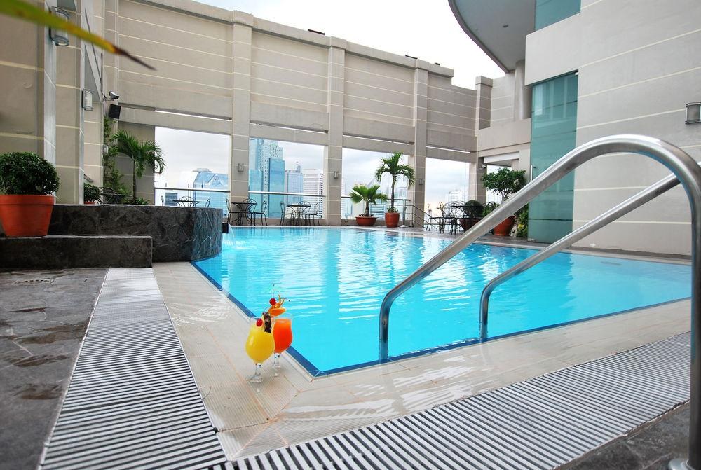 City Garden Hotel Makati photo 2