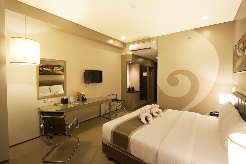 Bayfront Hotel Cebu - North Reclamation photo 2