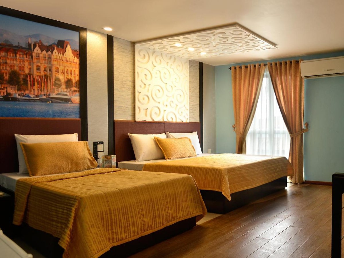 Eurotel Vivaldi Araneta photo 1