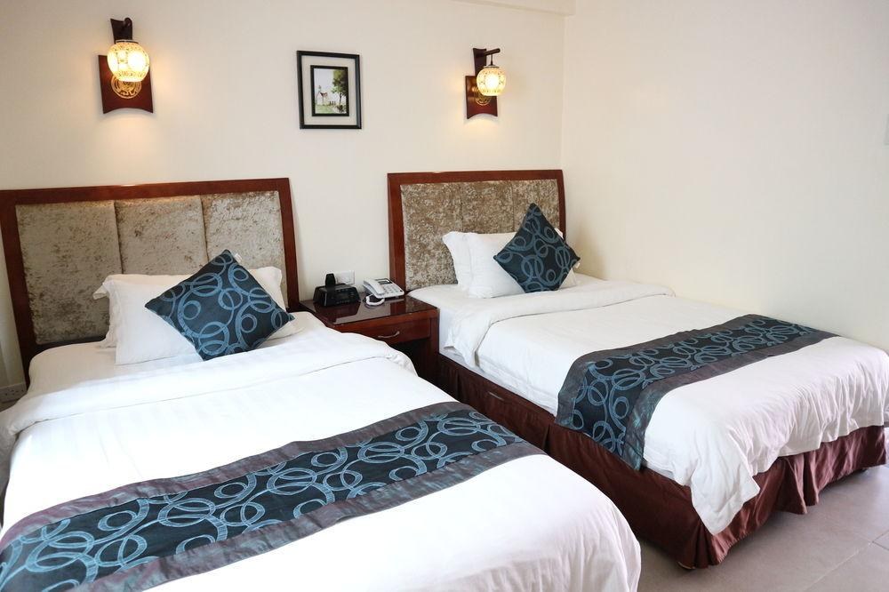 Golden Phoenix Hotel Boracay photo 2