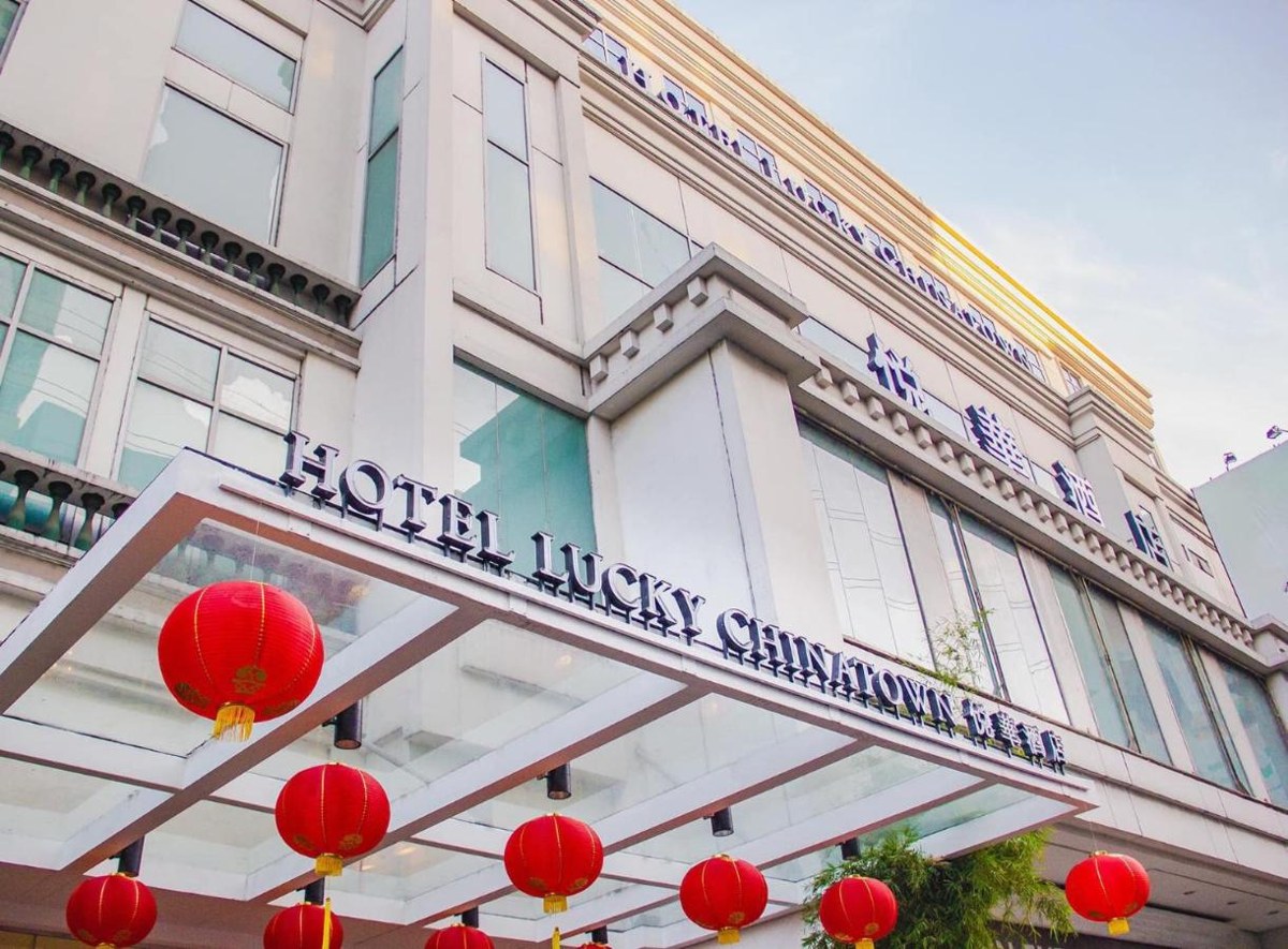LUCKY CHINATOWN