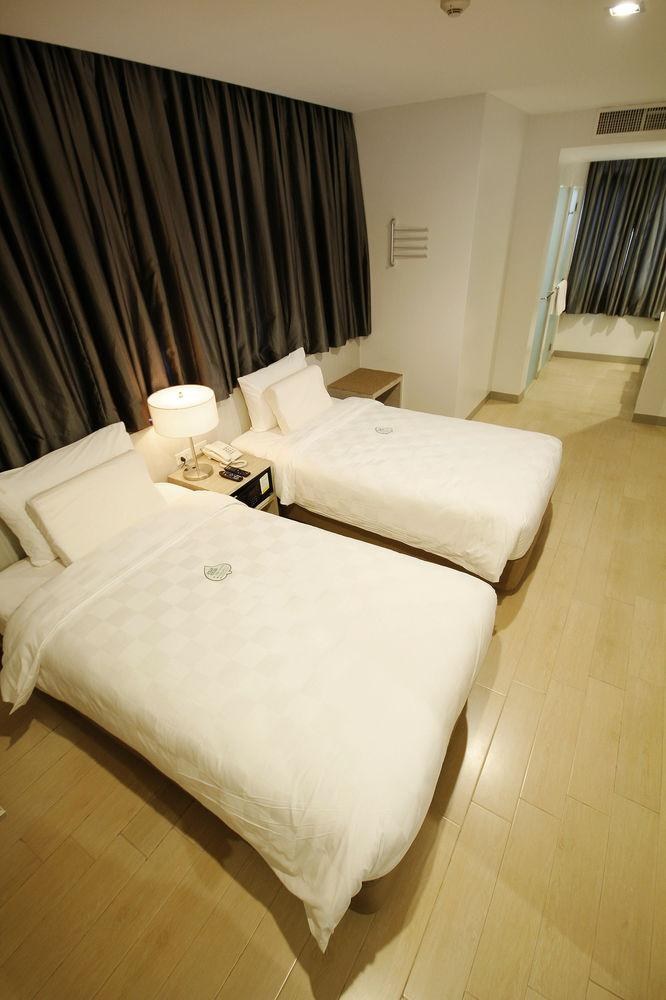Go Hotels Ortigas Center photo 2