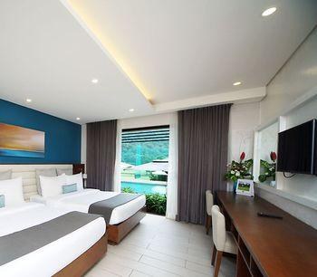 Fairways and Bluewater Boracay photo 4
