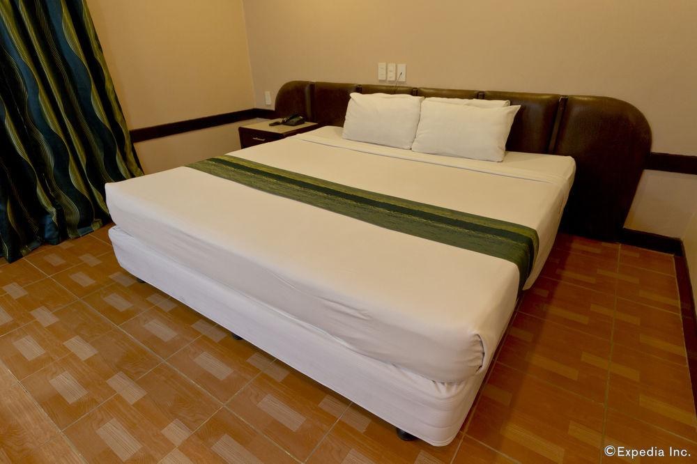 Holiday Spa Hotel photo 2