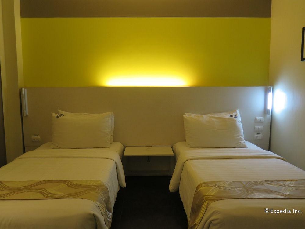 Pillows Hotel photo 3