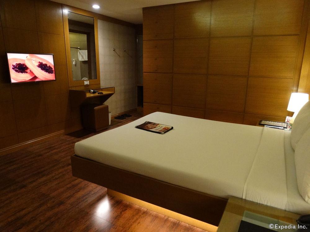 Hotel Ava Cuneta photo 4