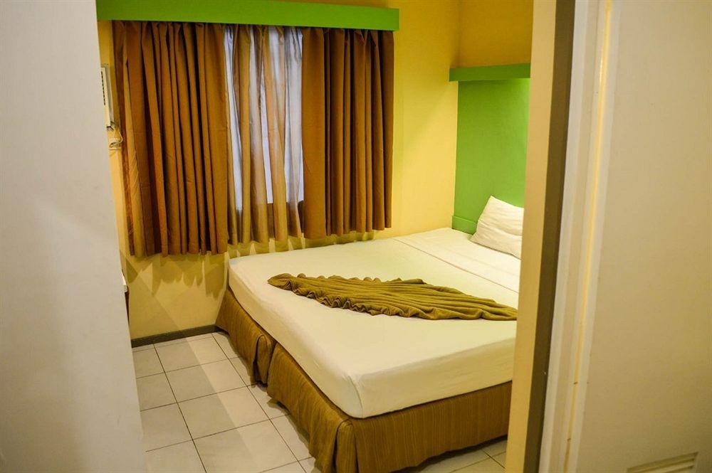 Cebu R Hotel - Capitol photo 3