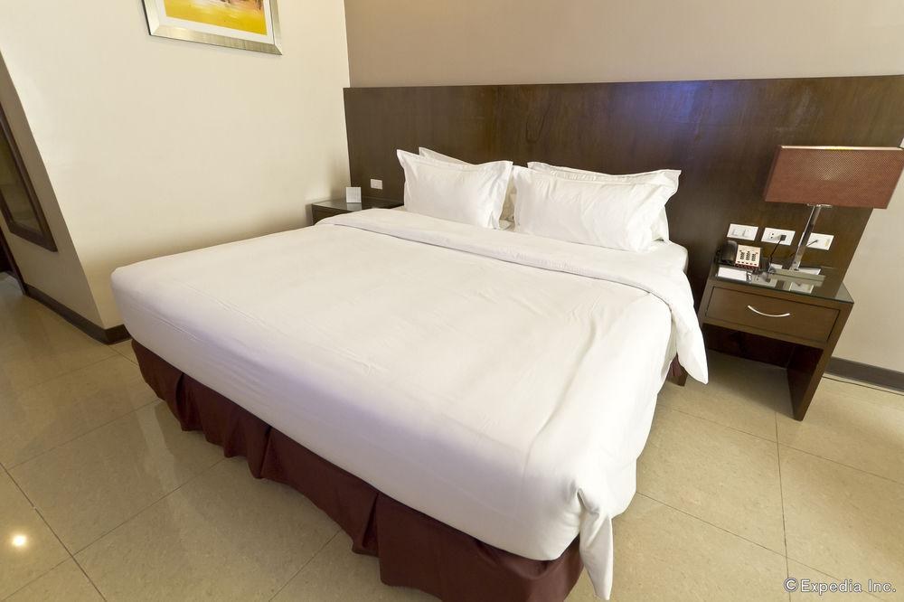 Mandarin Plaza Hotel photo 3
