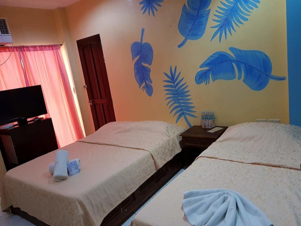 Island Inn Boracay photo 3