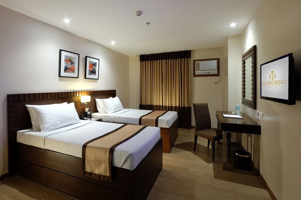 Golden Prince Hotel and Suites photo 1