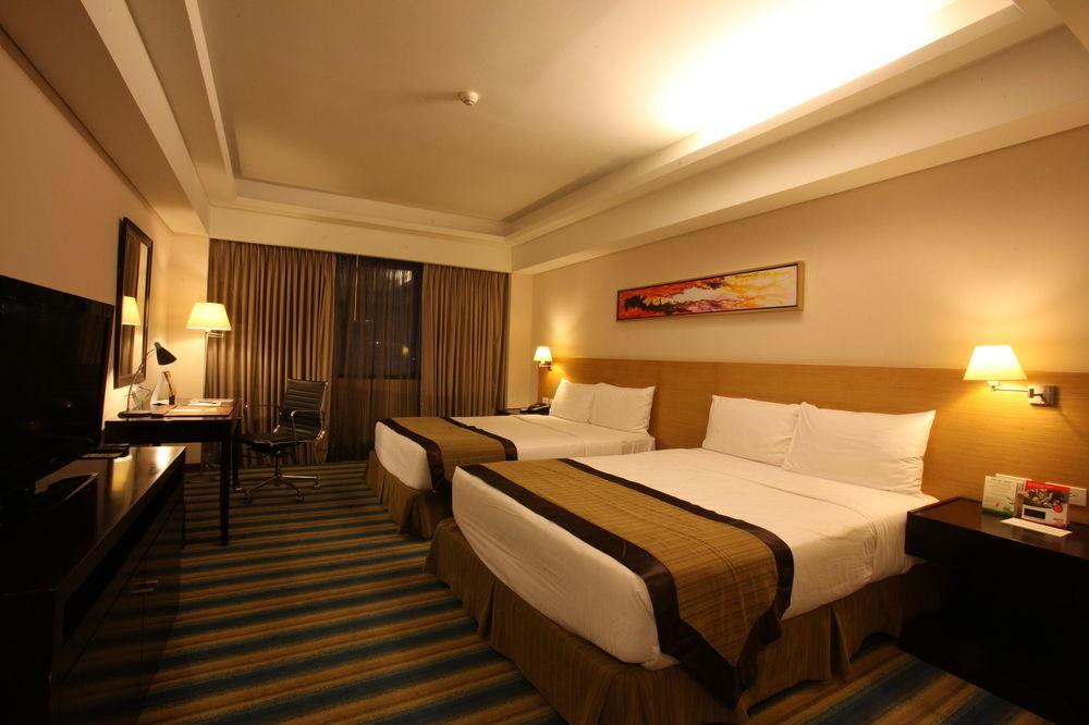 Luxent Hotel photo 3