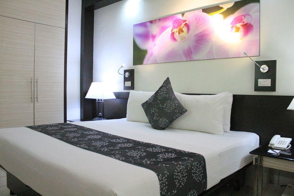 Executive Hotel photo 3
