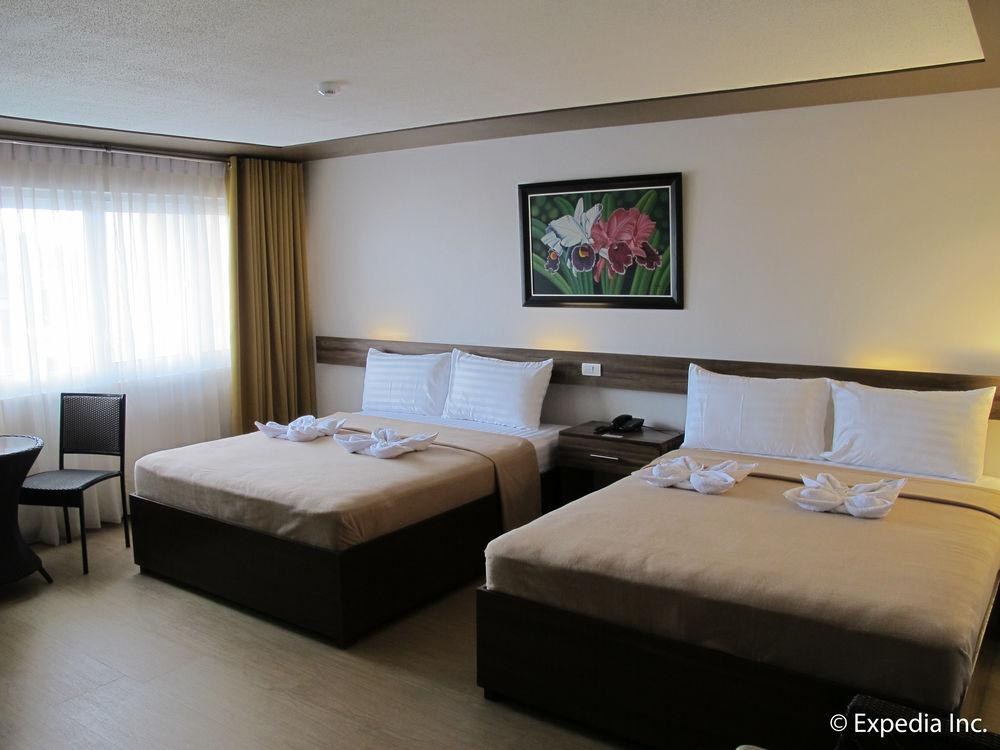 Leope Hotel photo 1
