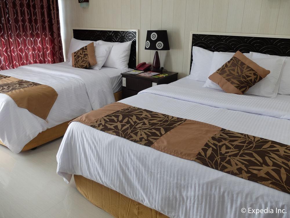 Diamond Water Edge Resort photo 1