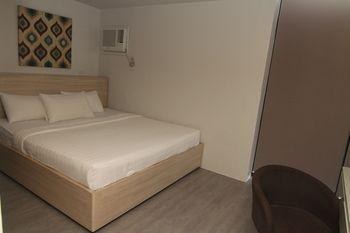 Mabolo Royal Hotel photo 1