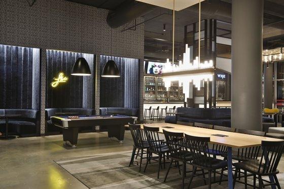 Aloft Chicago Mag Mile photo 4