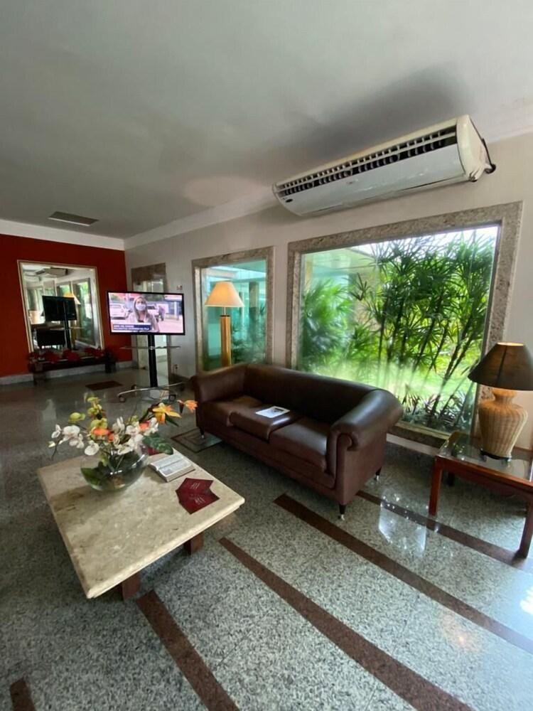 Aquarius Hotel photo 2