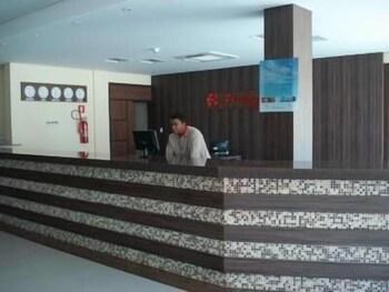 Flamboyant Suite Hotel photo 2