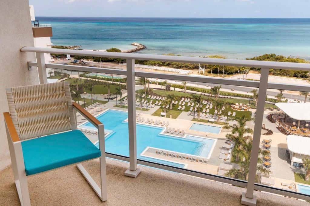 EMBASSY SUITES BY HILTON ARUBA RESORT photo 3