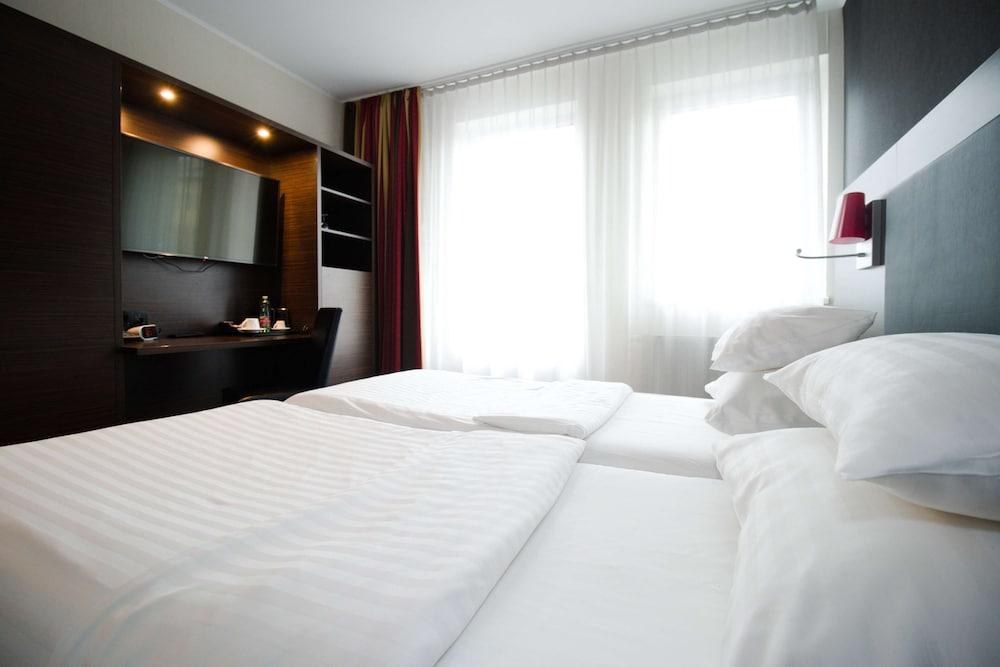 PLAZA INN Graz City photo 1