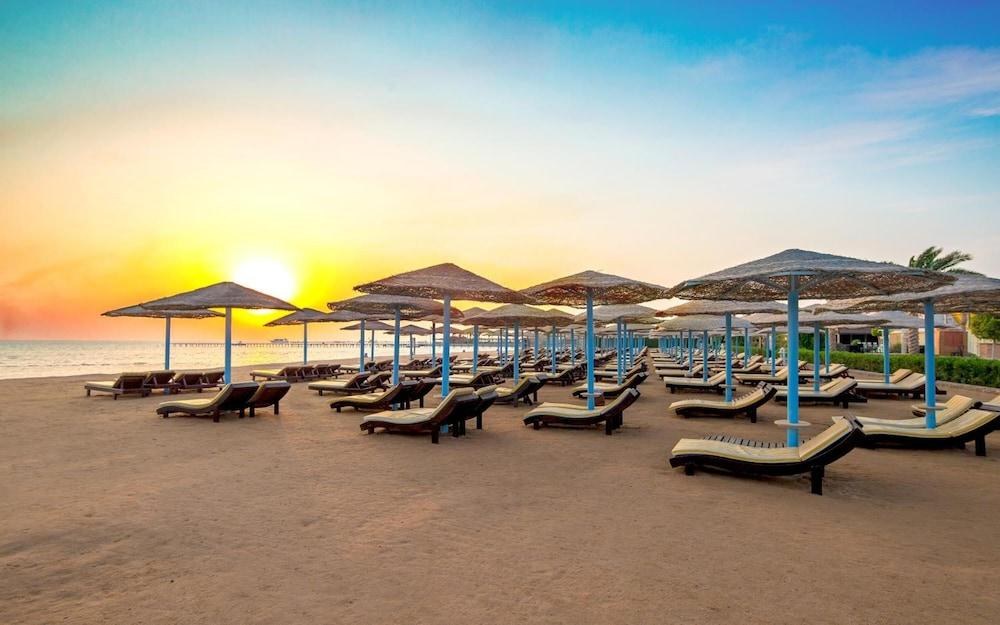 Sunrise Alora Aqua Park Resort photo 3