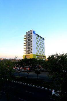 Hotel Dafam Pacific Caesar Surabaya photo 1