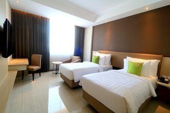 Hotel Dafam Pacific Caesar Surabaya photo 3