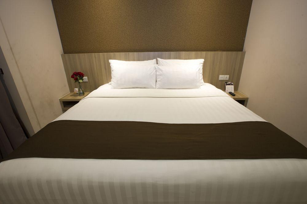 Vasaka Hotel Jakarta managed by DAFAM photo 1