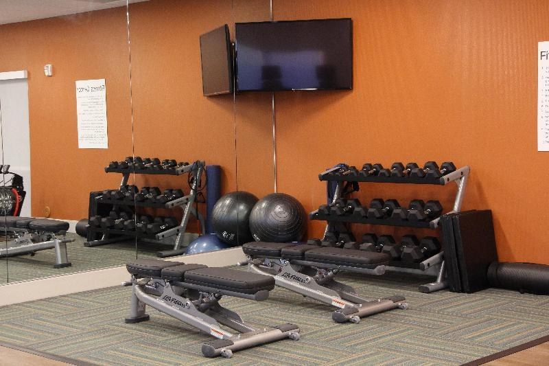 Holiday Inn Express & Suites Phoenix - Airport No