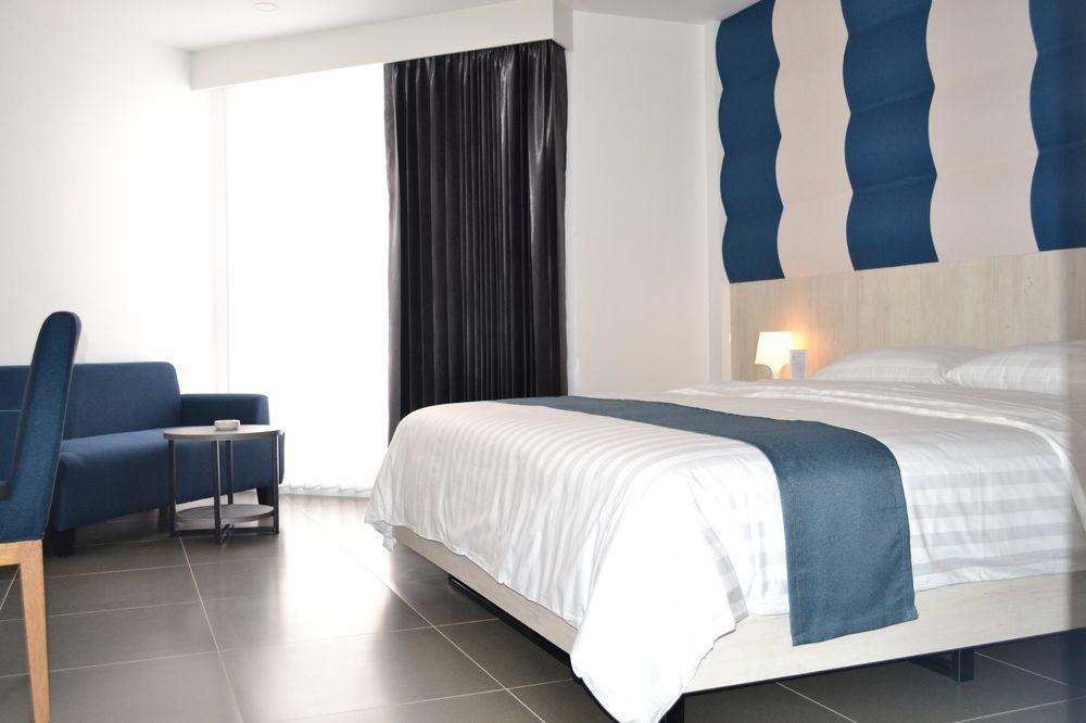 Flipper Lodge Hotel photo 4