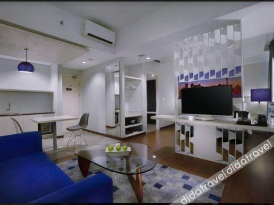 Hotel Neo+ Kebayoran Jakarta by ASTON photo 2
